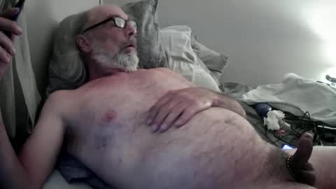 Snapshot of mrjames59 chatting on 06-05-26, 03:02 mrjames59 online show from 06-05-26, 03:02