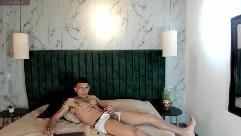 Snapshot of mrjustin_ chatting on 09-12-25, 09:15 mrjustin_ online show from 09-12-25, 09:15