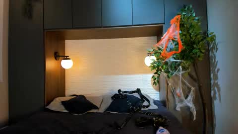 Snapshot of mrjustin_ chatting on 11-08-25, 07:56 mrjustin_ online show from 11-08-25, 07:56