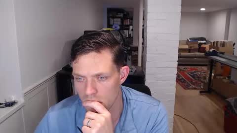 Snapshot of mrkenridge chatting on 04-30-26, 01:06 mrkenridge online show from 04-30-26, 01:06