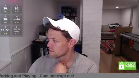 Snapshot of mrkenridge chatting on 05-20-26, 01:39 mrkenridge online show from 05-20-26, 01:39