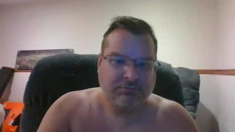 Snapshot of mrlovalova83 chatting on 09-14-25, 04:55 mrlovalova83 online show from 09-14-25, 04:55