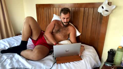 Max online show from 04-20-26, 08:17