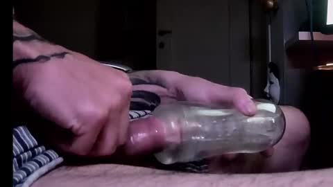 Snapshot of mrn0ice chatting on 11-12-25, 05:57 MR NO ICE online show from 11-12-25, 05:57