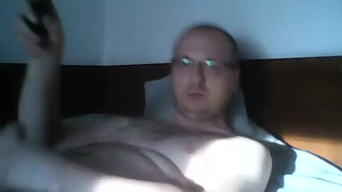 Snapshot of mronlymasturbate chatting on 07-17-26, 05:18 mronlymasturbate online show from 07-17-26, 05:18