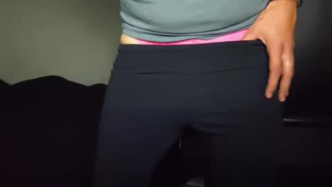 your favorite name online show from 04-15-26, 04:52