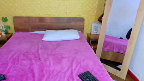 mrs_buttocks online show from 02-13-25, 05:54