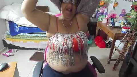 Snapshot of mrs_mommy chatting on 09-21-25, 11:17 mrs_mommy online show from 09-21-25, 11:17