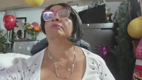 Snapshot of mrs_mommy chatting on 11-08-25, 07:12 mrs_mommy online show from 11-08-25, 07:12