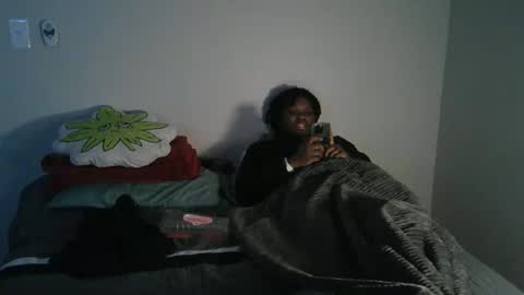 Snapshot of mrsblacknmrwhite chatting on 01-19-25, 05:48 mrsblacknmrwhite online show from 01-19-25, 05:48