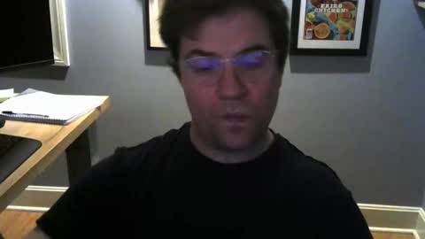 Snapshot of mrsleepyface1 chatting on 02-16-26, 05:25 mrsleepyface1 online show from 02-16-26, 05:25
