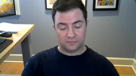 Snapshot of mrsleepyface1 chatting on 06-08-26, 08:53 mrsleepyface1 online show from 06-08-26, 08:53