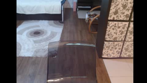 Snapshot of mrsluck chatting on 11-20-25, 07:02 Sasha online show from 11-20-25, 07:02