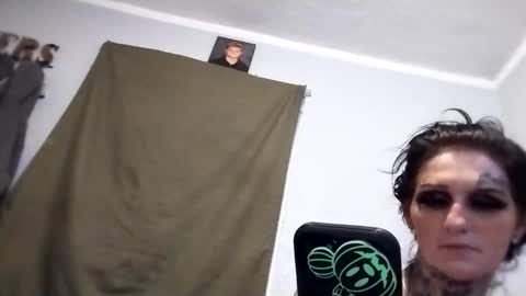 mrssavage97 online show from 10-05-25, 05:28