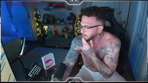 Snapshot of mrstr33tfr33k chatting on 02-28-25, 03:37 mrstr33tfr33k online show from 02-28-25, 03:37