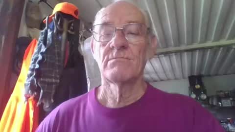 Chuck online show from 07-19-26, 03:49