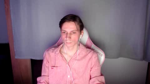 Shy Boy  online show from 11-27-25, 08:11