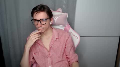 Shy Boy  online show from 12-03-25, 02:04