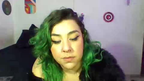Snapshot of mrvenusx chatting on 06-10-26, 11:24 Mrs Venus online show from 06-10-26, 11:24