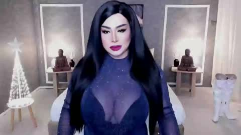 Snapshot of ms_lhadycummer chatting on 12-19-24, 10:45 Samantha online show from 12-19-24, 10:45