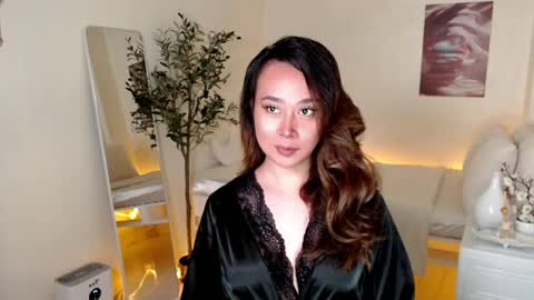 Snapshot of ms_lhaydeebunny chatting on 05-19-26, 08:48 Evon online show from 05-19-26, 08:48