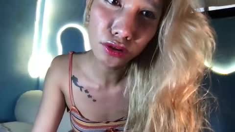 ms_maureenx69x online show from 03-27-26, 07:36