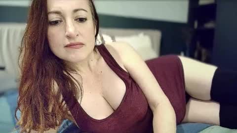 Snapshot of ms_mel chatting on 12-05-24, 09:39 Melanie online show from 12-05-24, 09:39