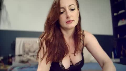 Snapshot of ms_mel chatting on 12-20-24, 10:16 Melanie online show from 12-20-24, 10:16