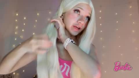 Annabelle  online show from 01-16-26, 02:10