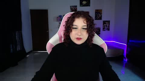 Snapshot of ms_ratuelita chatting on 01-07-25, 05:31 Manuela3 online show from 01-07-25, 05:31