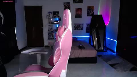 Snapshot of ms_ratuelita chatting on 10-29-25, 05:58 Manuela3 online show from 10-29-25, 05:58