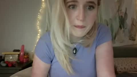 Snapshot of msclairewhatever chatting on 10-10-25, 07:02 msclairewhatever online show from 10-10-25, 07:02