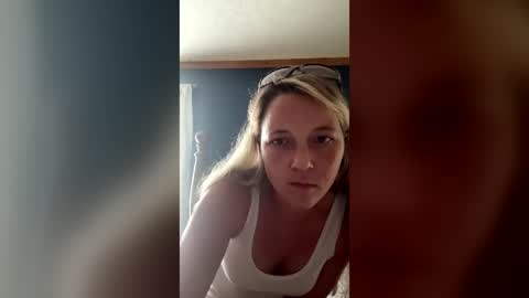 Snapshot of mscountrtgirl chatting on 07-09-26, 05:50 mscountrtgirl online show from 07-09-26, 05:50