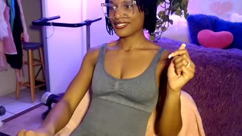 Snapshot of msemonibrown chatting on 12-17-25, 11:11 CocoSage online show from 12-17-25, 11:11
