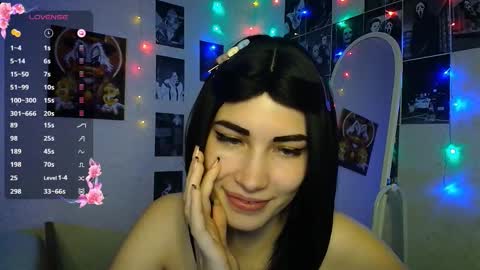 Noora Saetr online show from 10-05-25, 01:15