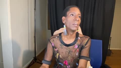 Merlin Mystique online show from 12-16-25, 11:43