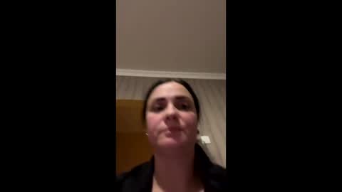 msmilana online show from 10-19-25, 04:07