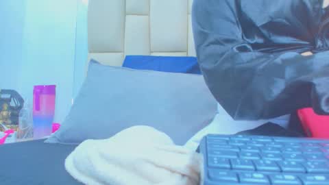 Snapshot of mss_mar chatting on 12-14-25, 03:01 FERNANDA 3 online show from 12-14-25, 03:01