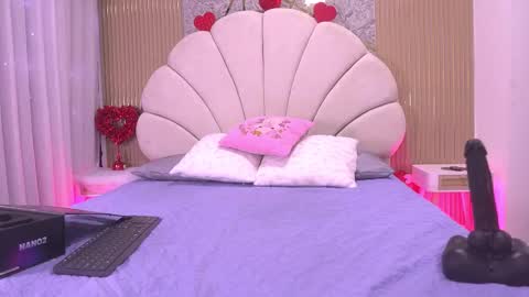 Manuela  online show from 02-20-26, 03:14