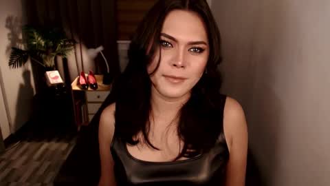 Snapshot of msveeyxo1 chatting on 10-30-25, 08:20 Veey online show from 10-30-25, 08:20