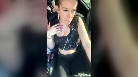 Tara Jane online show from 02-06-26, 05:05