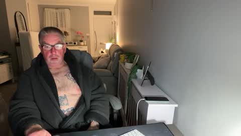 mtb1697 online show from 10-27-25, 12:26