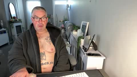 Snapshot of mtb1697 chatting on 04-24-26, 09:01 mtb1697 online show from 04-24-26, 09:01