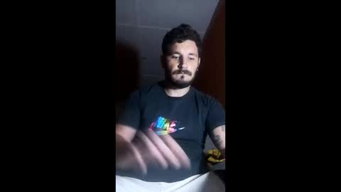 Snapshot of much2freaky chatting on 05-09-26, 11:21 Much2freaky online show from 05-09-26, 11:21