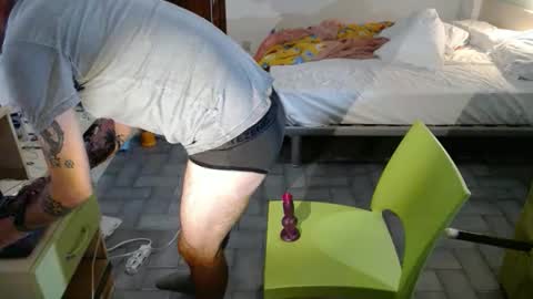 Snapshot of much_fun1 chatting on 09-16-25, 05:25 much_fun1 online show from 09-16-25, 05:25