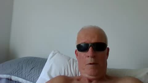 mucholover online show from 01-17-26, 04:33