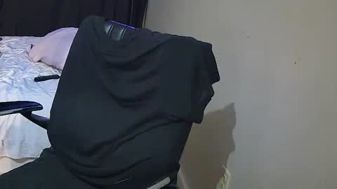 Muffdiver online show from 01-08-25, 07:03