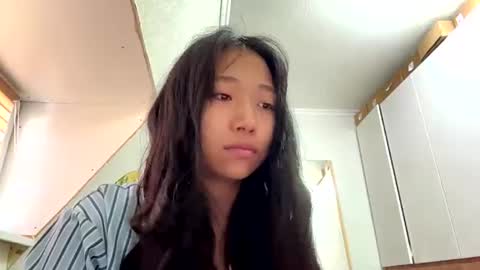 Mia online show from 07-27-26, 11:01