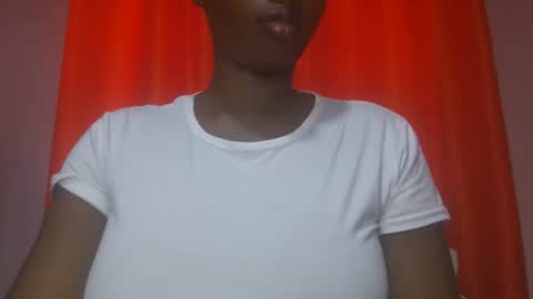 Snapshot of mukh66 chatting on 04-10-26, 10:53 mukh66 online show from 04-10-26, 10:53