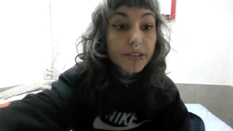 Snapshot of mulderandvalkyrie chatting on 10-27-25, 11:03 mulderandvalkyrie online show from 10-27-25, 11:03